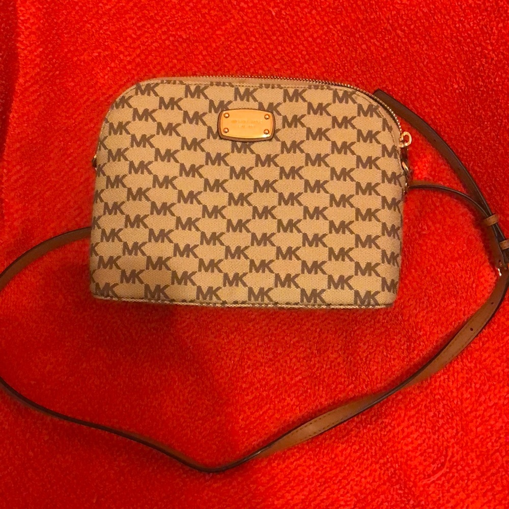 MK bag 😍😍looks new
